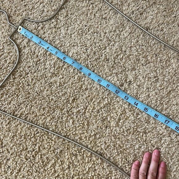 Victorias Secret Full Body Wire Form ~Minimalist Wire Wall Decor - Picture 4 of 8